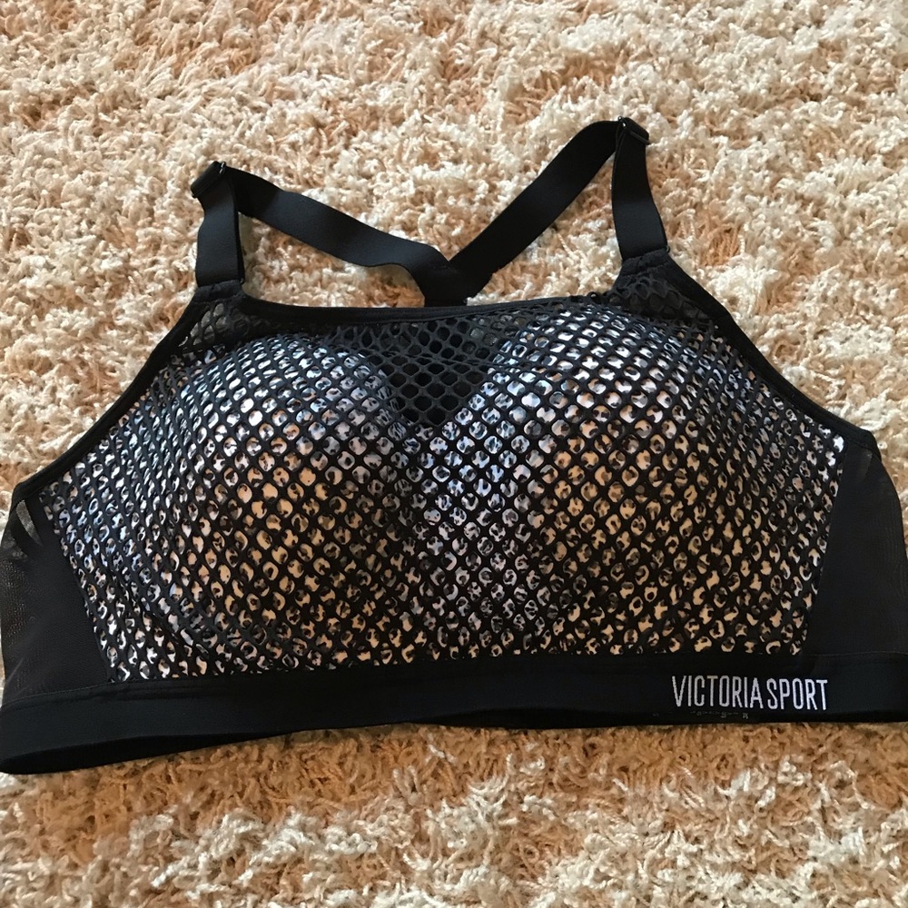 Victoria secret sport’s bra